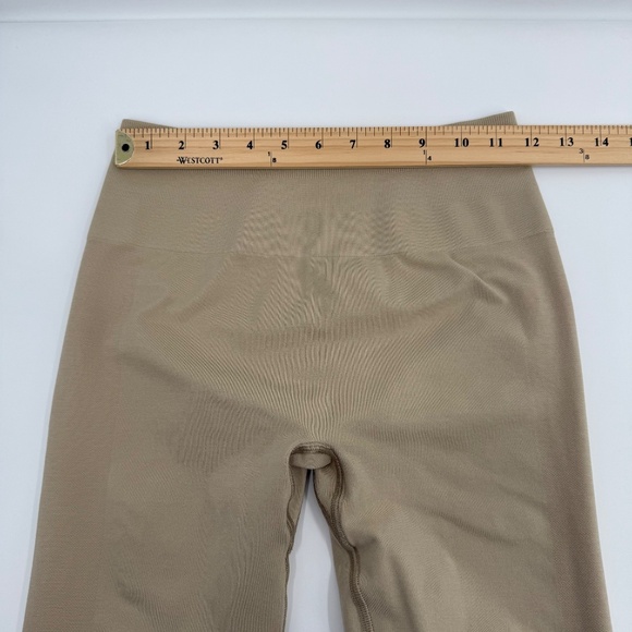Alphalete Leggings Women Small Beige Amplify Scrunch Workout High Rise Gym - Picture 5 of 9